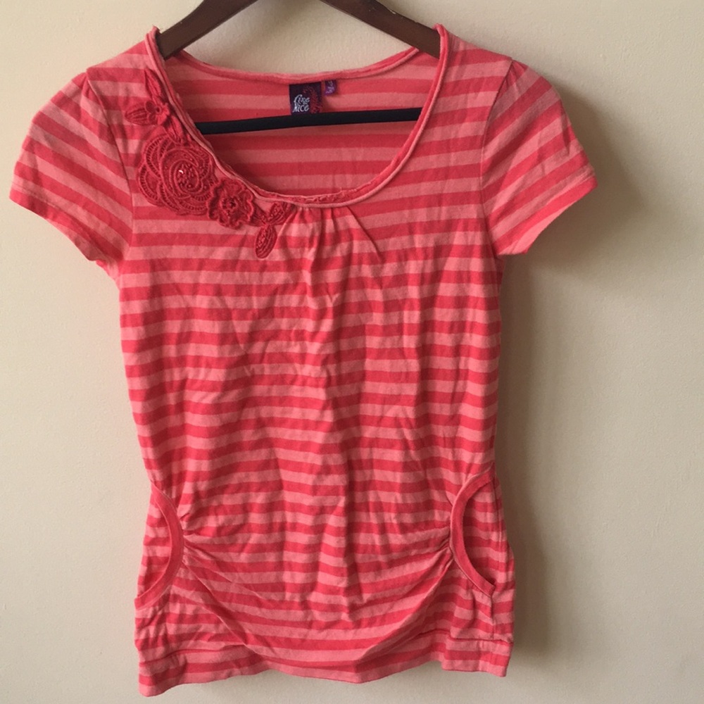 Like-new cotton shirt with embellishment